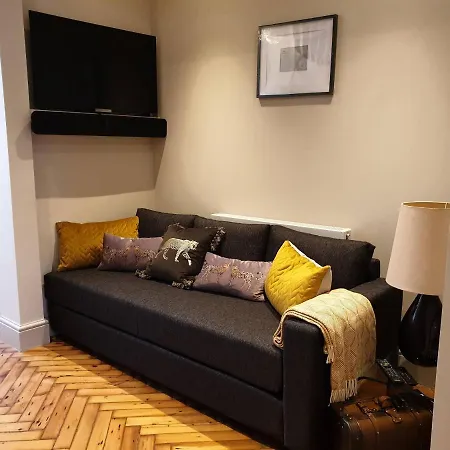 St Paul'S Studios Apartment